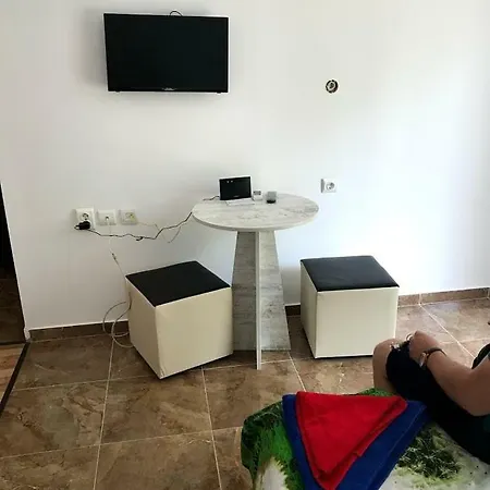 Магнолия Резиденс 3 * Σάνι Μπιτς