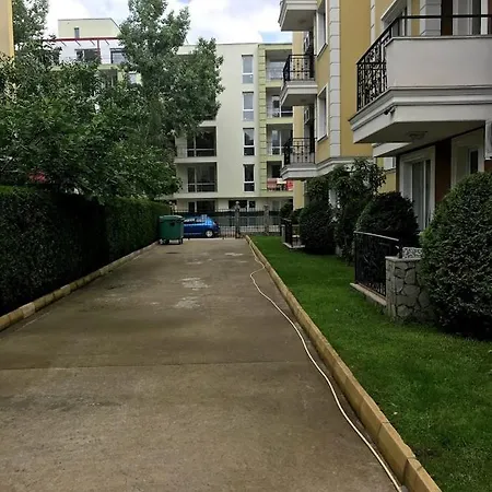 Магнолия Резиденс 3 Σάνι Μπιτς